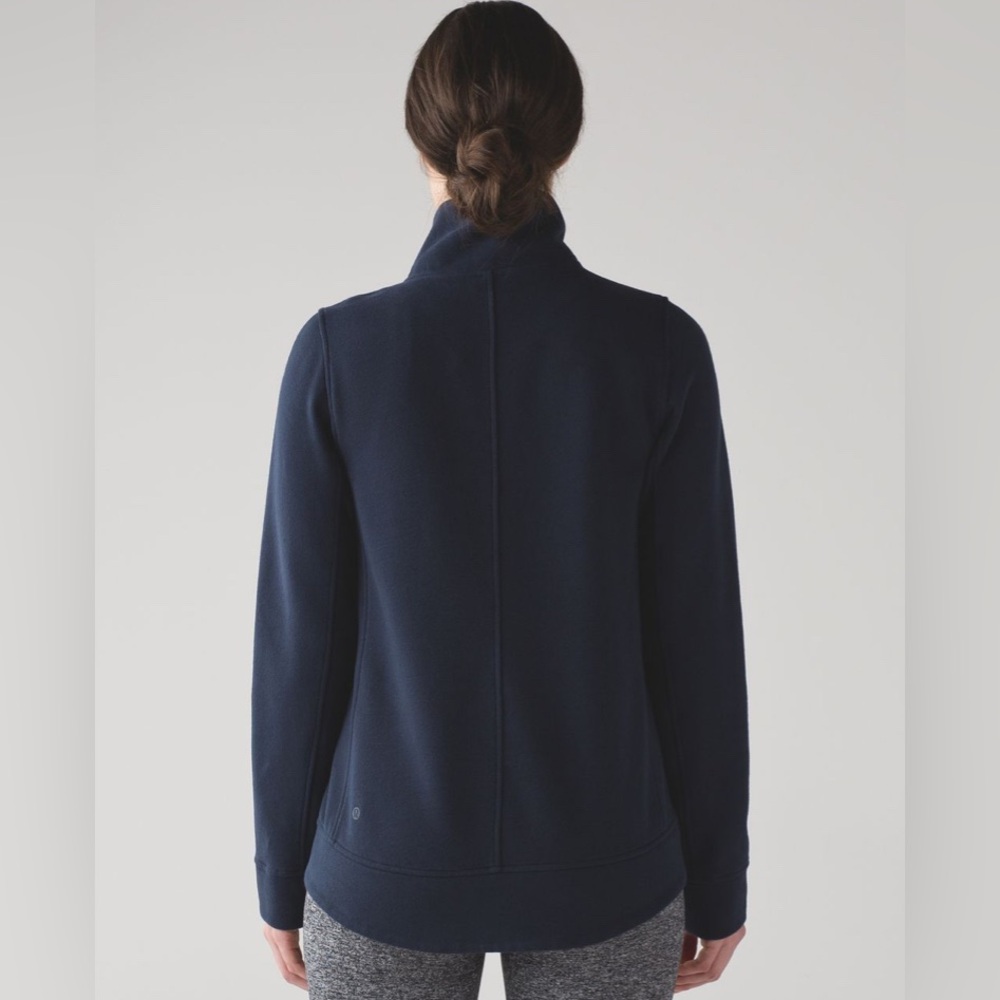 Lululemon Women’s Fleece Be True Jacket Inkwell Blue Size 8 Relaxed Fit Soft - Picture 2 of 16